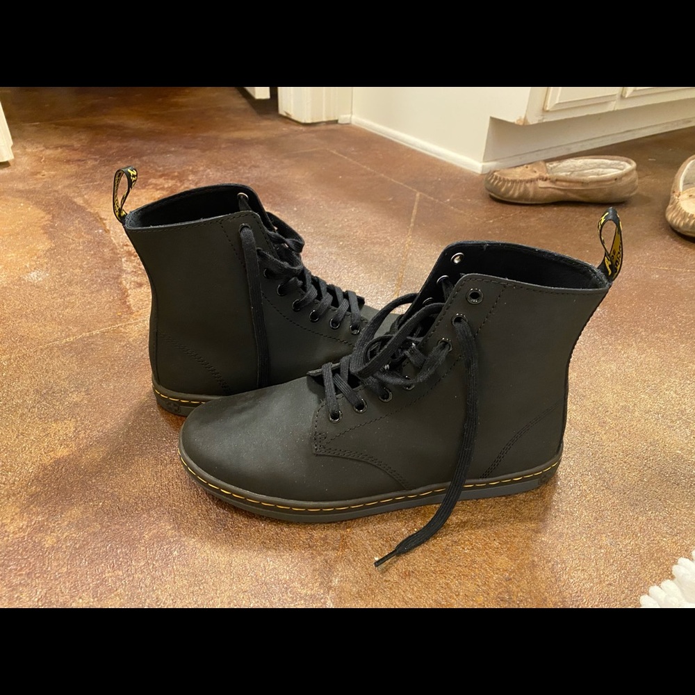 Dr. Martens Men’s Tobias Boot